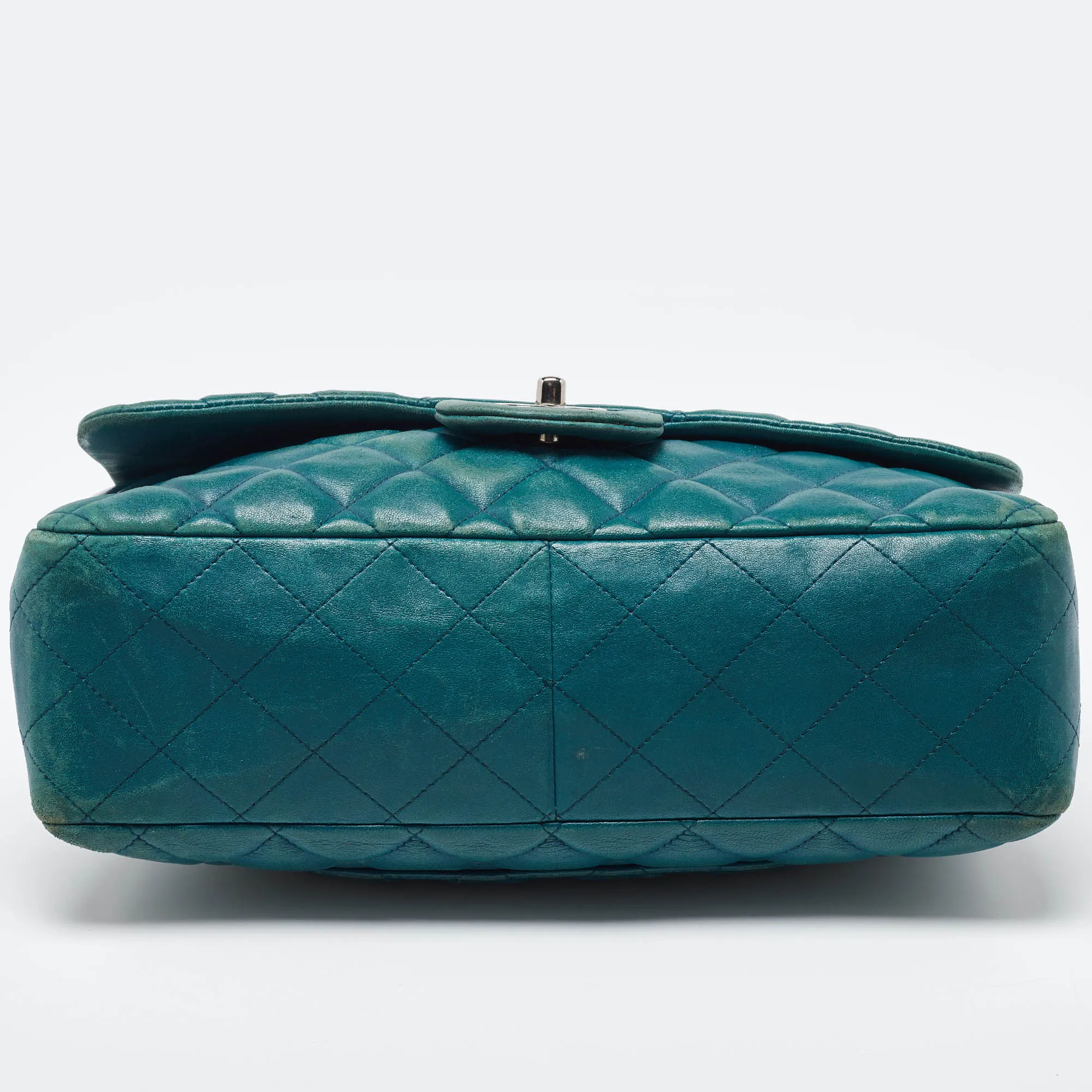 CHANEL Green Quilted Leather Jumbo Classic Double New Bag