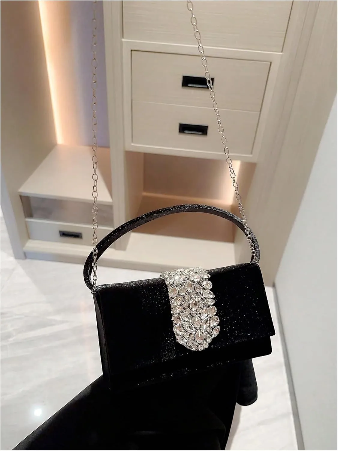 QWINEE Women's Velvet Sparkling Rhinestone Evening Handbags Cocktail Party Clutch Chain Mini Square Crossbody Handbags