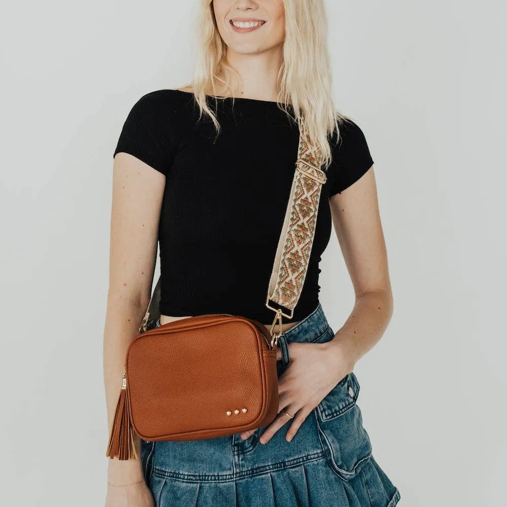 Willow Camera Crossbody Bag: Black
